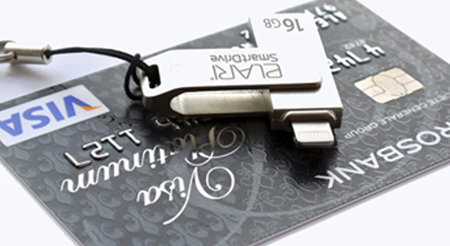 USB-Flash/Lightning 64 Gb Elari SmartDrive Silver