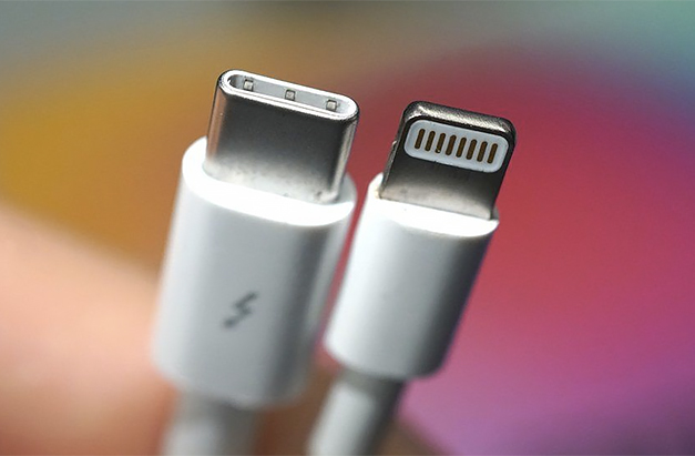 iPhone позбудеться Lightning – його замінить USB-C. Єврокомісія запроваджує новий закон