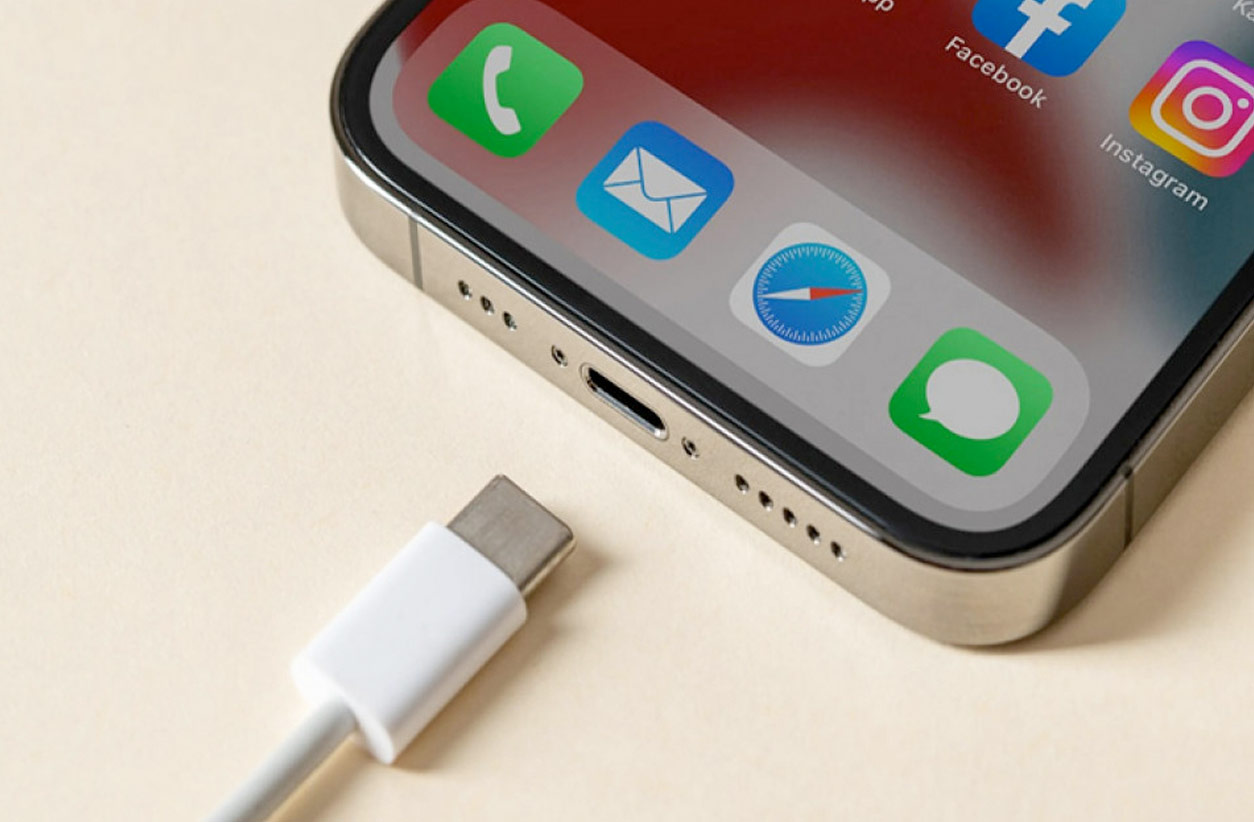 Анализ технологии зарядки iPhone 15