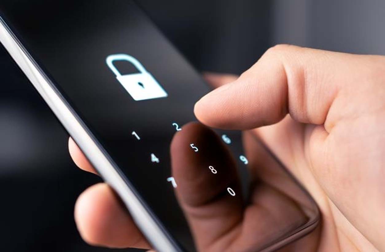 Как настраивать и использовать функцию шифрования данных на iPhone 15