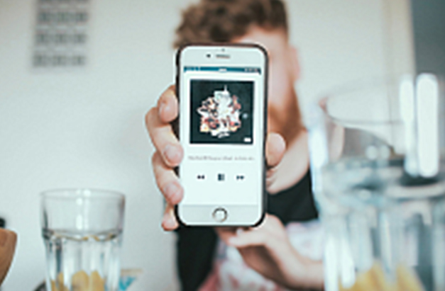 Новий спеціальний альбом Replay'19 від Apple Music, створений на основі твоїх уподобань