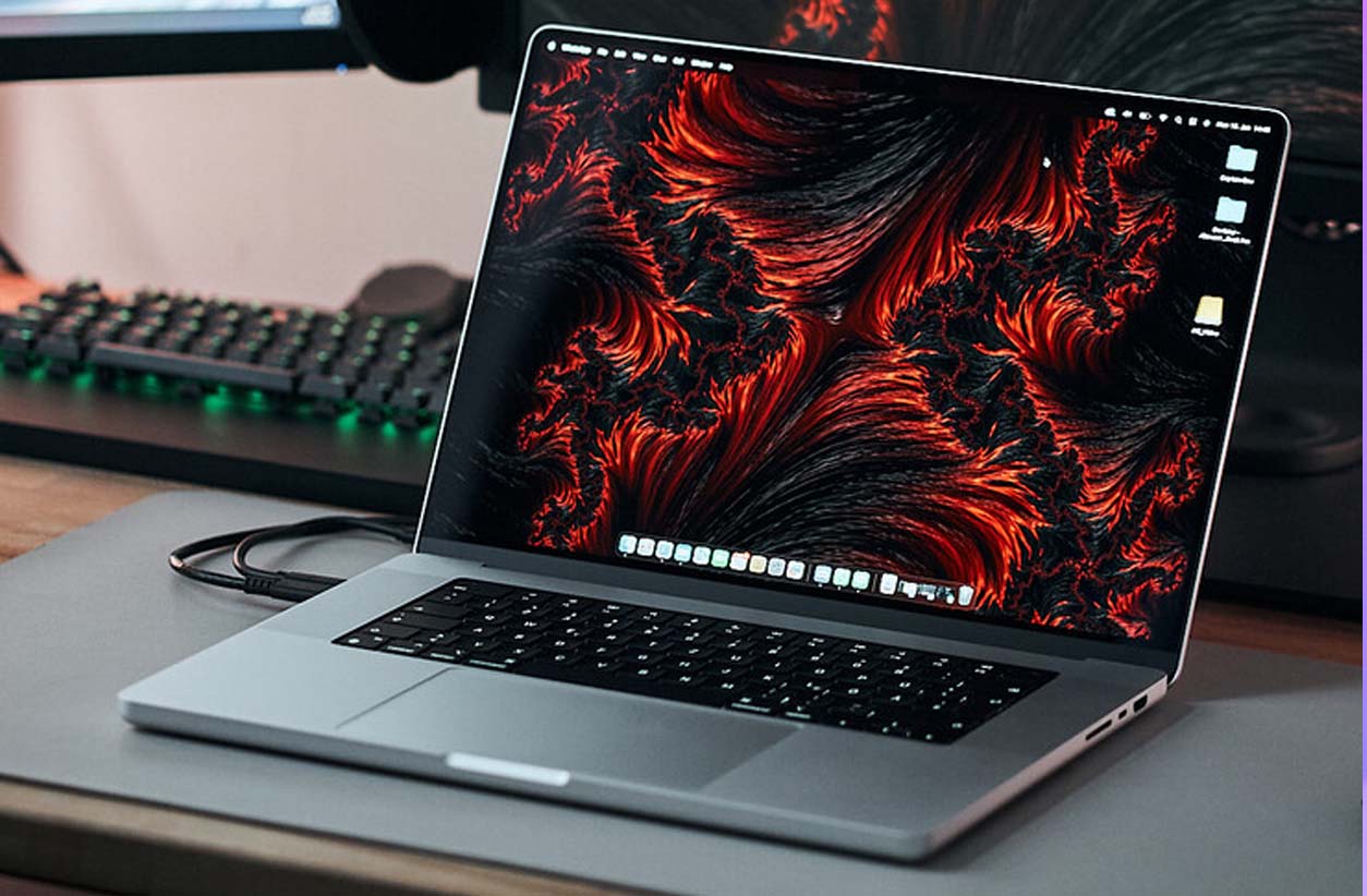 Apple MacBook Pro - Переваги та особливості