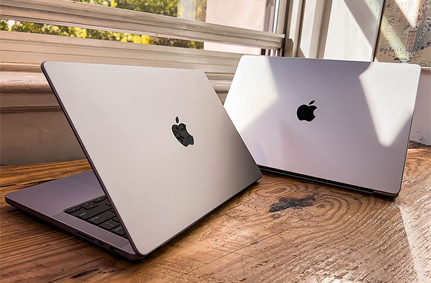 MacBook Pro з чіпом M1 Pro / M1 Max vs MacBook Pro на M1. Наскільки лептопи 2021 року потужніші?