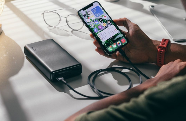 PowerBank своїми руками з доступних схем